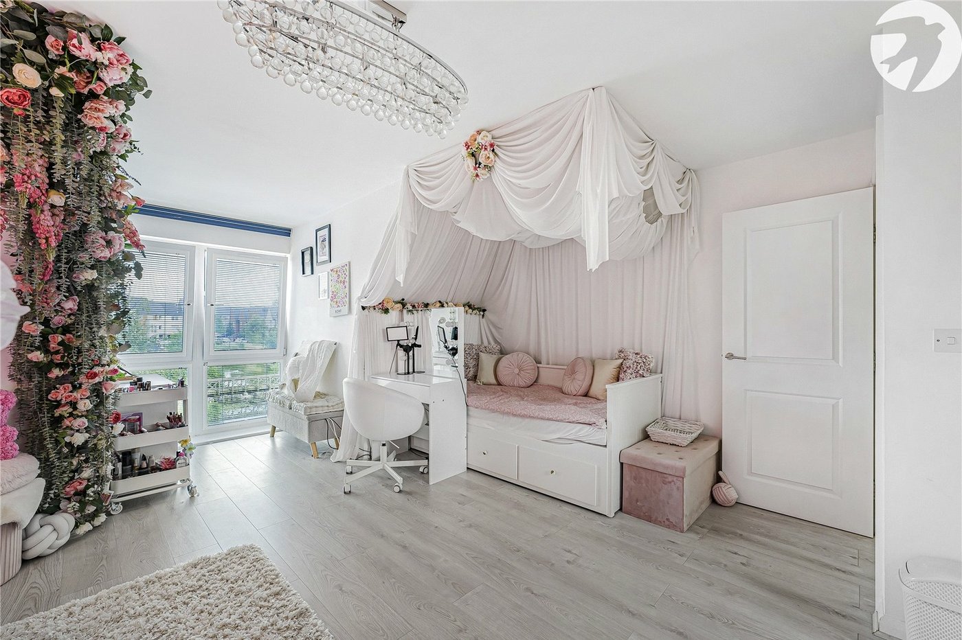 4 bedroom house for sale in Greenhithe | Robinson Jackson