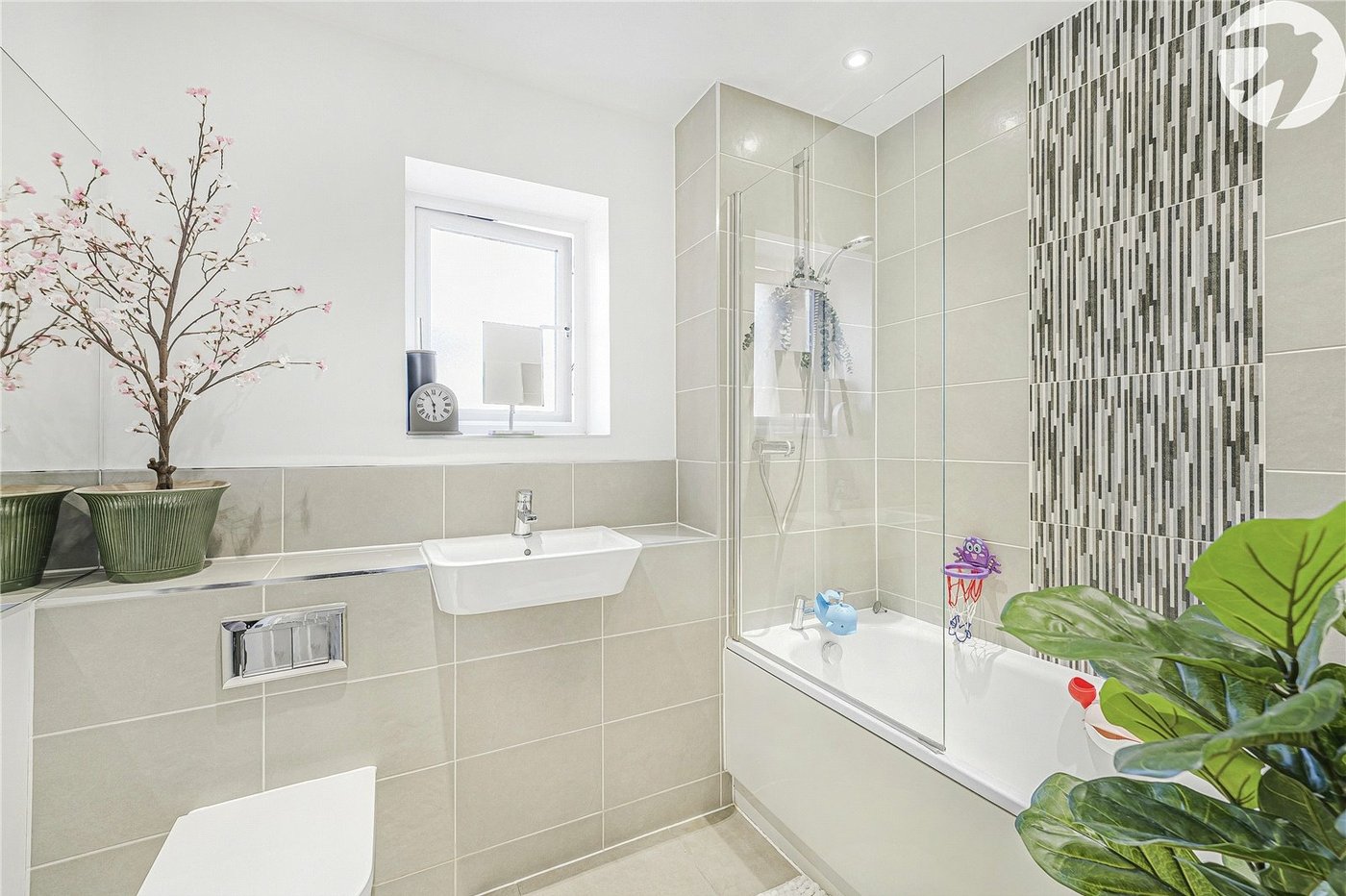 4 bedroom house for sale in Greenhithe | Robinson Jackson