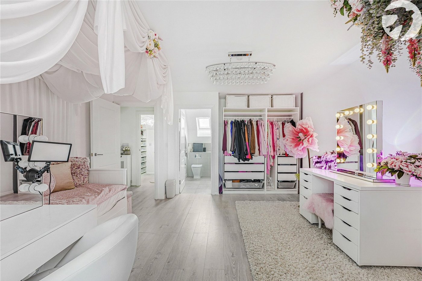 4 bedroom house for sale in Greenhithe | Robinson Jackson