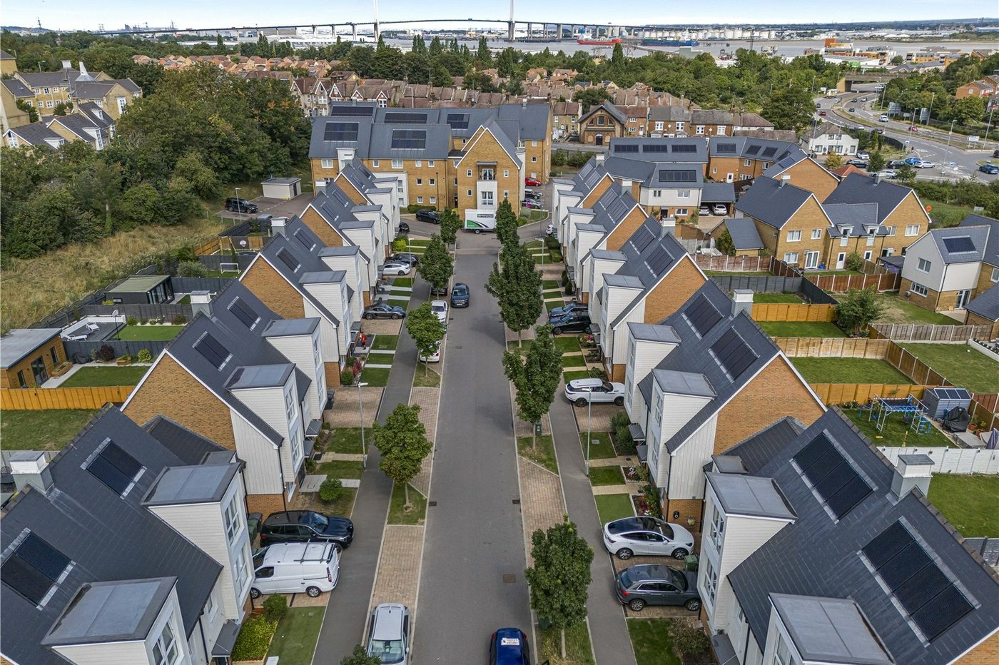 4 bedroom house for sale in Greenhithe | Robinson Jackson