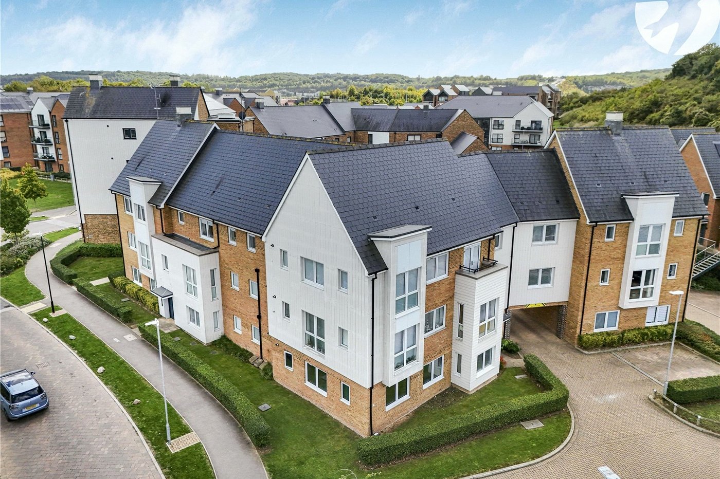 2 bedroom property for sale in Greenhithe | Robinson Jackson