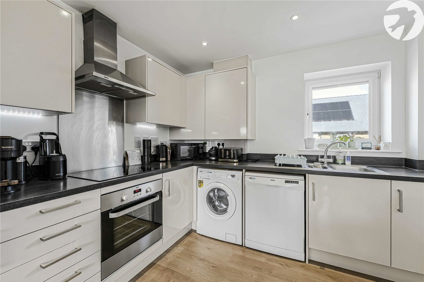 2 bedroom property for sale in Greenhithe | Robinson Jackson