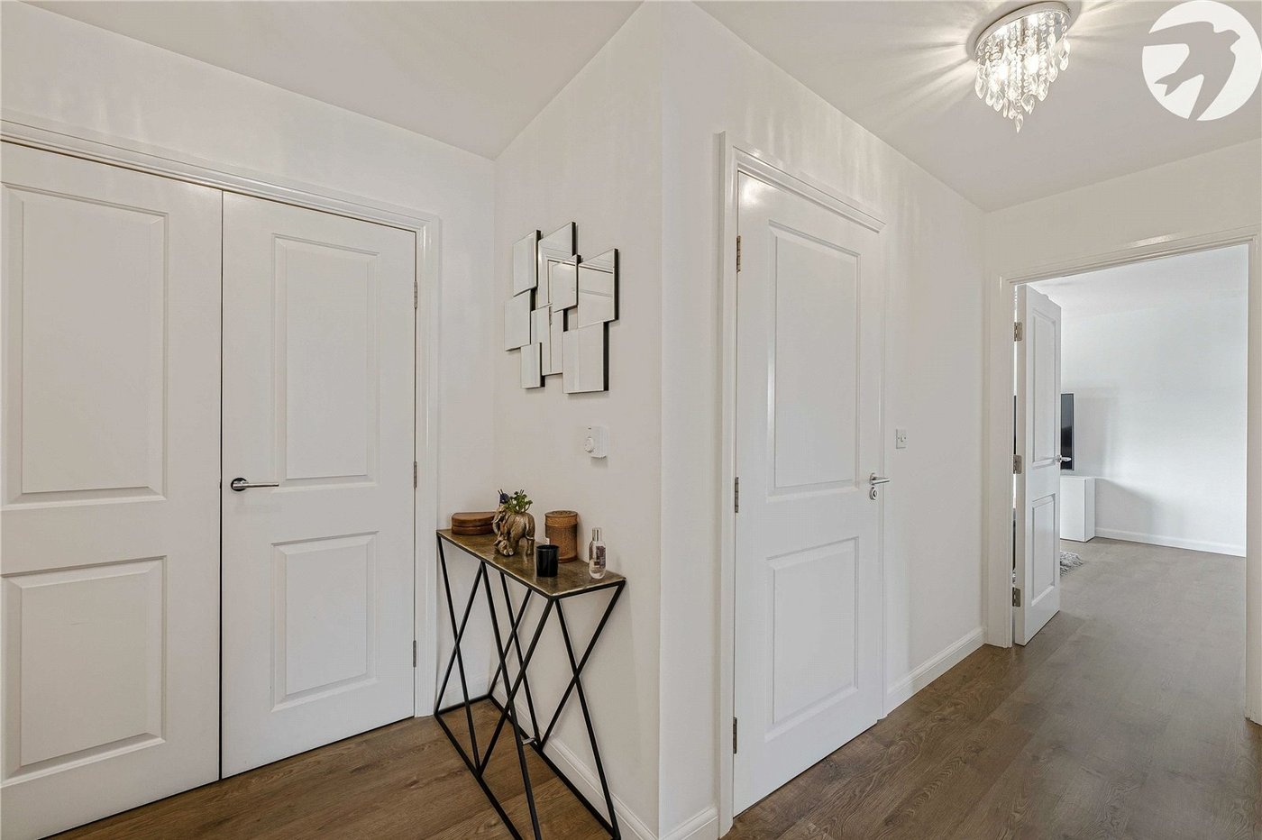 2 bedroom property for sale in Greenhithe | Robinson Jackson