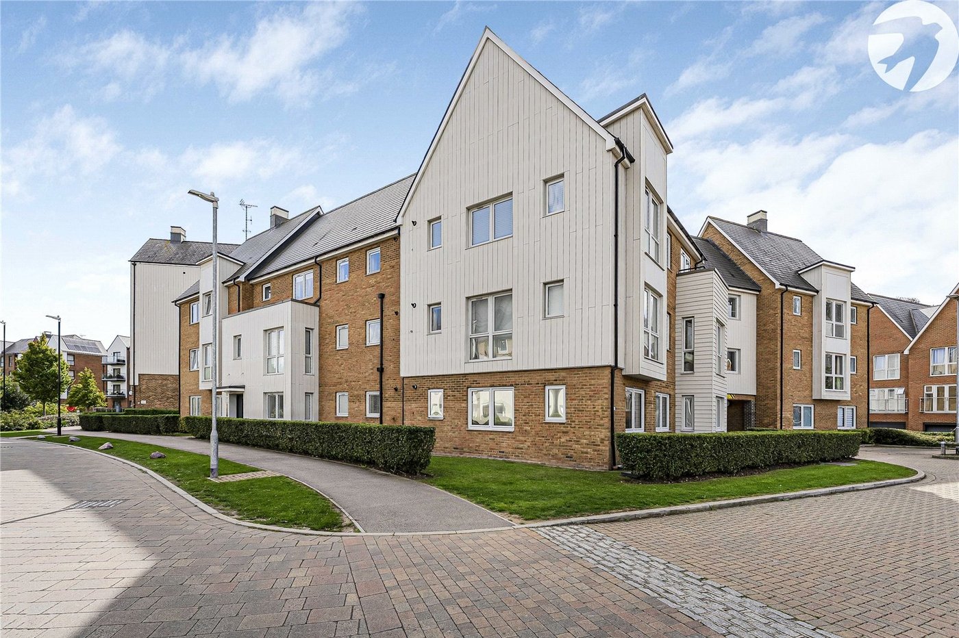 2 bedroom property for sale in Greenhithe | Robinson Jackson