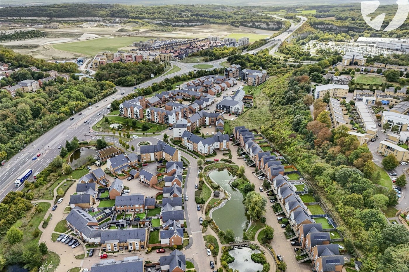 2 bedroom property for sale in Greenhithe | Robinson Jackson