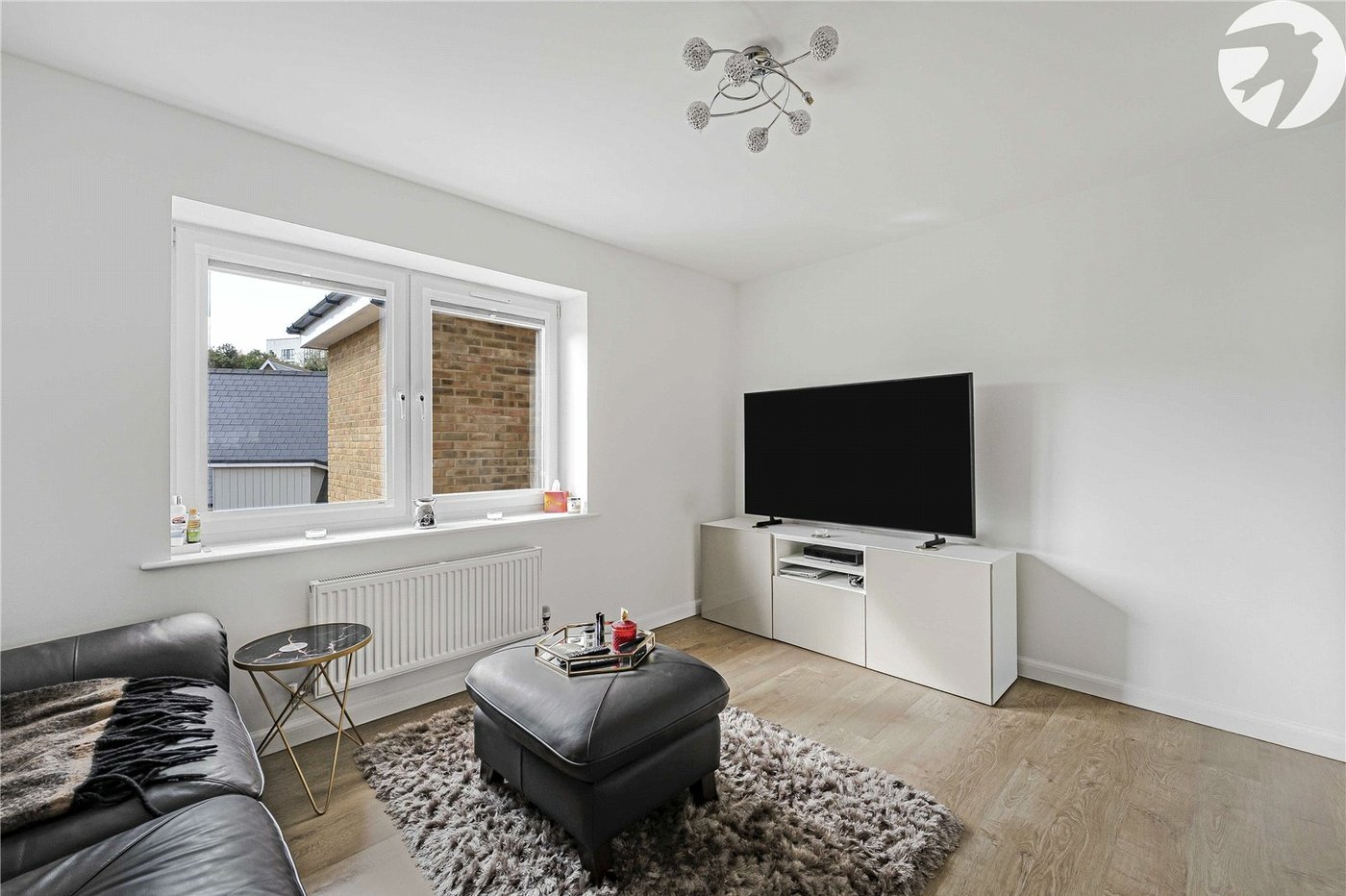 2 bedroom property for sale in Greenhithe | Robinson Jackson