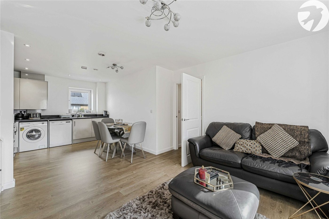 2 bedroom property for sale in Greenhithe | Robinson Jackson