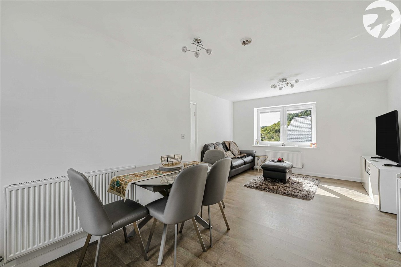 2 bedroom property for sale in Greenhithe | Robinson Jackson