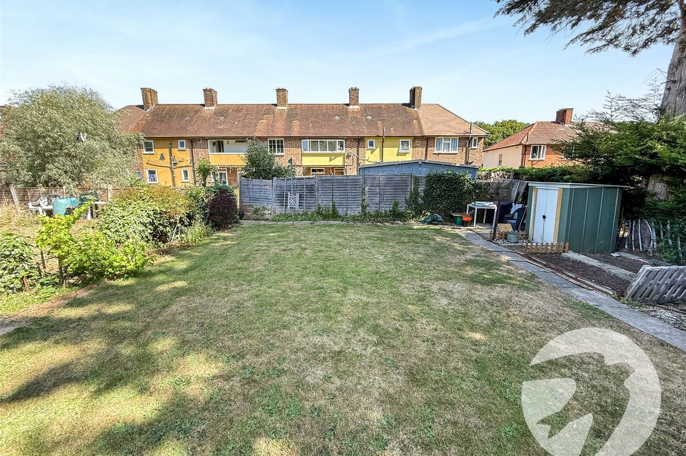 2 bedroom property for sale in London | Robinson Jackson