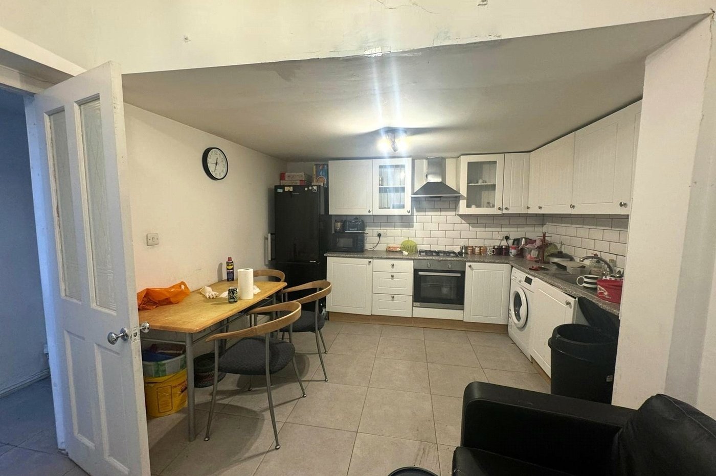 3 bedroom property for sale in London | Robinson Jackson