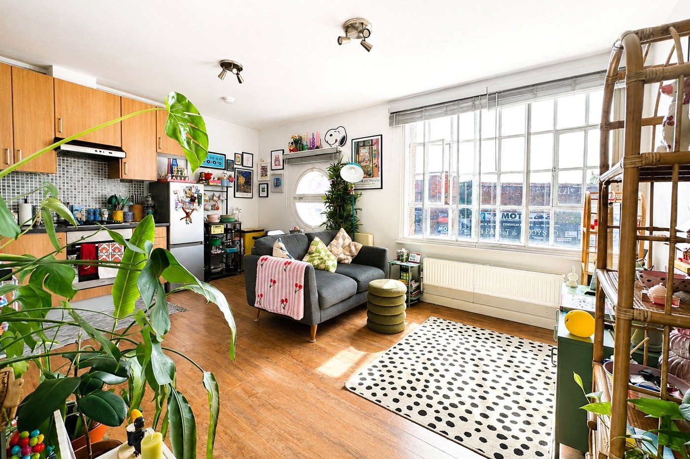 1 bedroom property for sale in London | Robinson Jackson