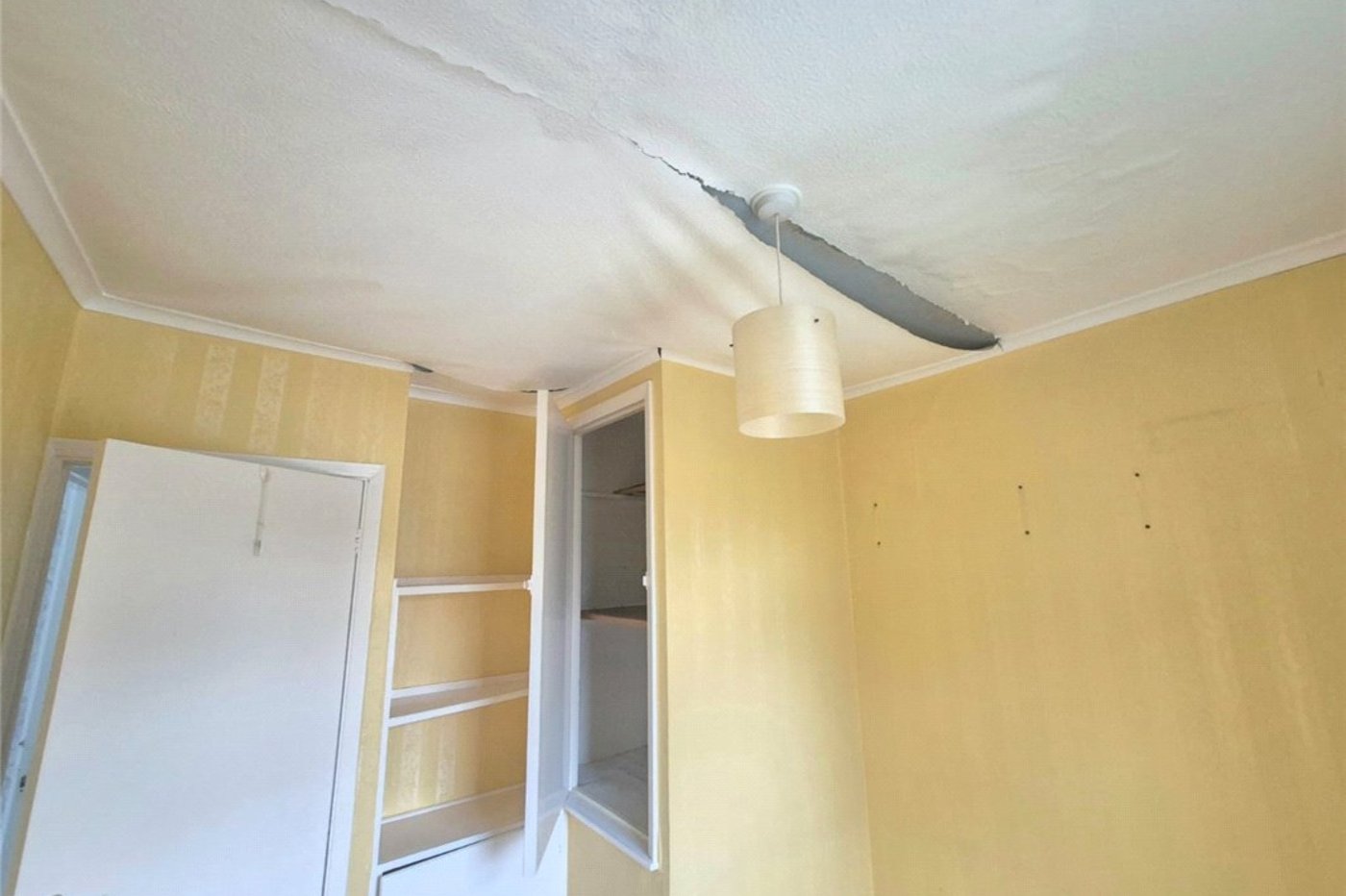 3 bedroom house for sale in Orpington | Robinson Jackson