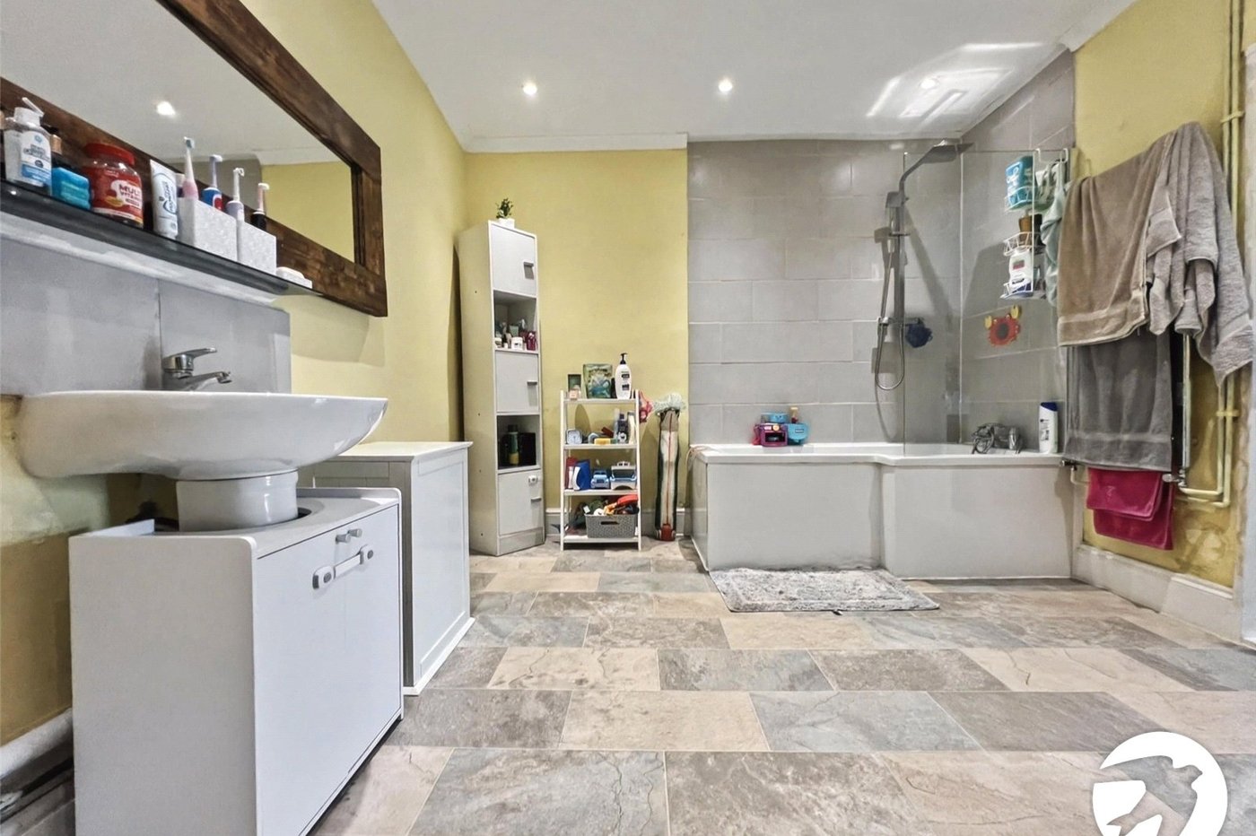 2 bedroom house for sale in Rochester | Robinson Michael & Jackson