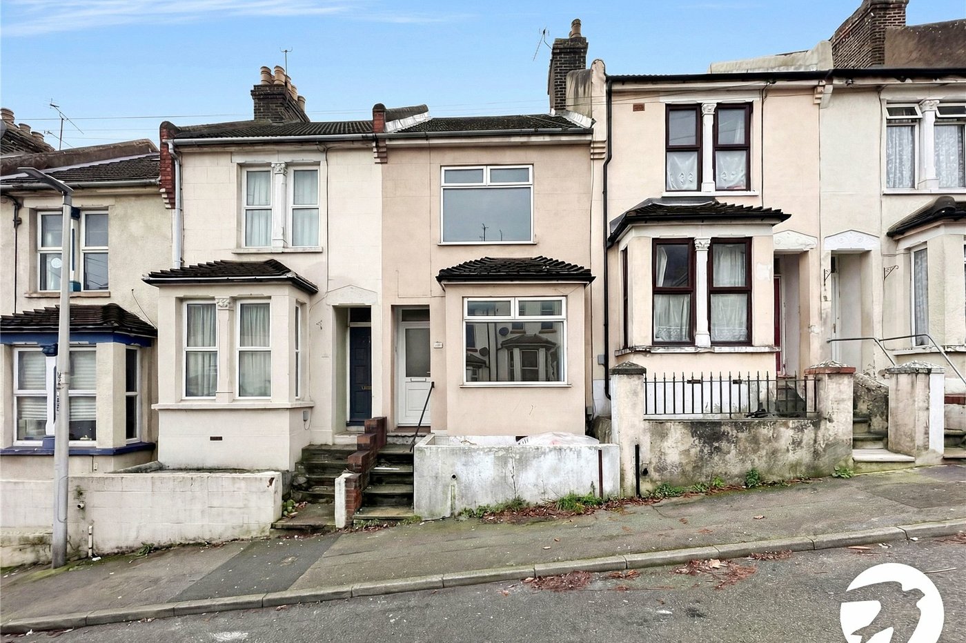 3 bedroom house for sale in Rochester | Robinson Michael & Jackson