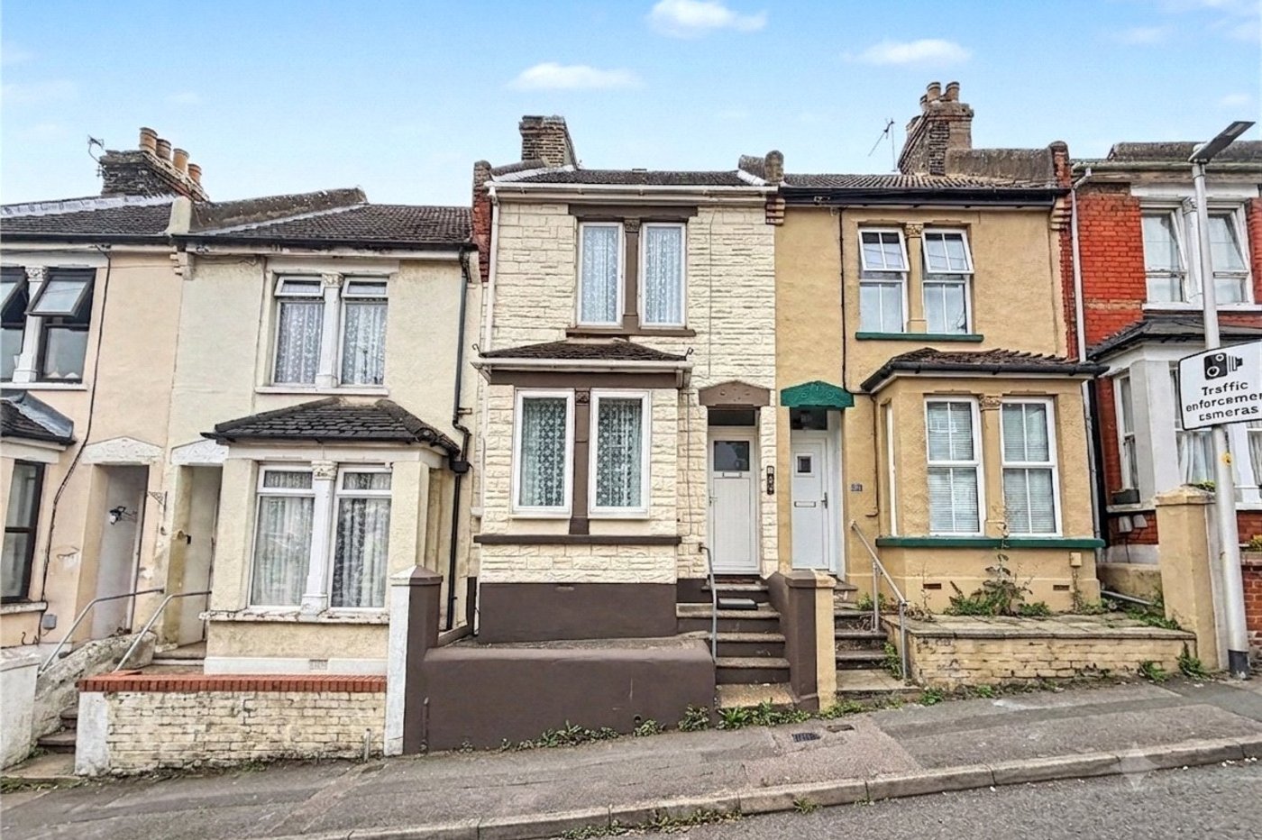3 bedroom house for sale in Rochester | Robinson Michael & Jackson