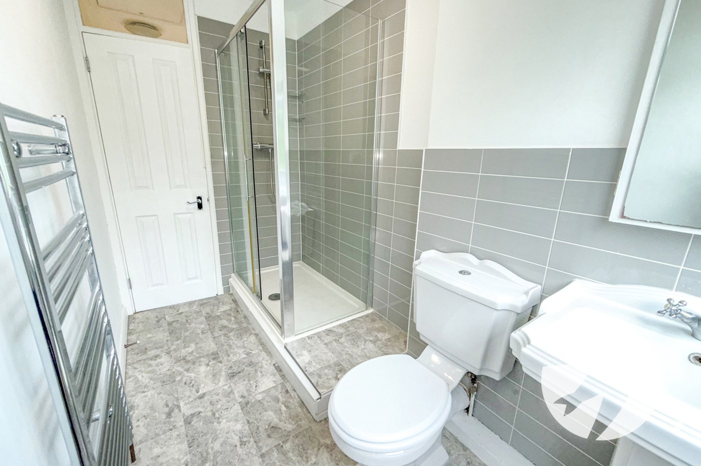 2 bedroom property for sale in Mottingham Lane | Robinson Jackson