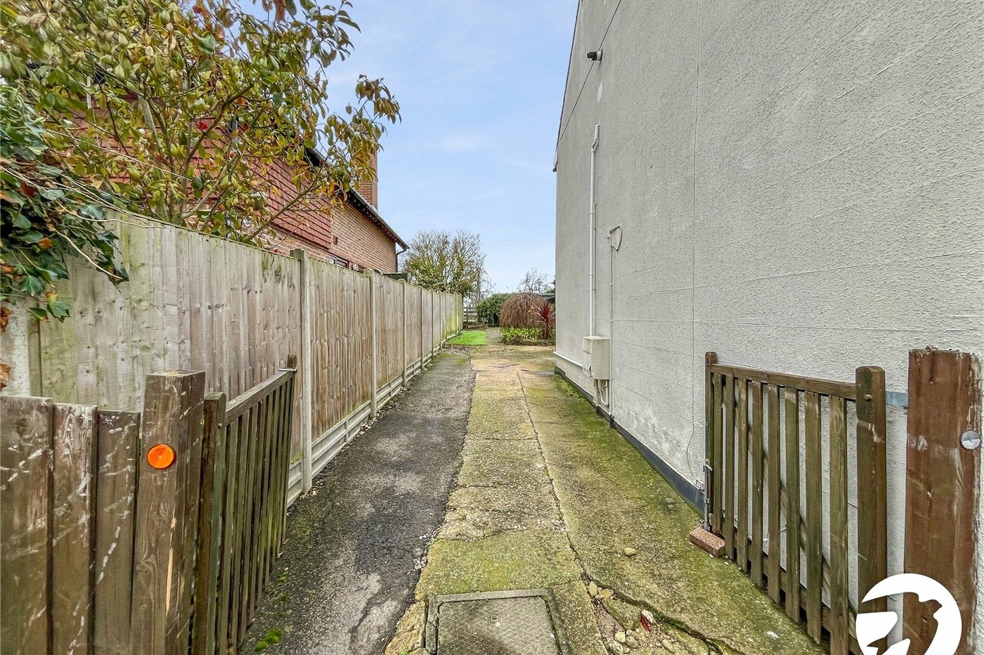 2 bedroom house for sale in Lynsted | Robinson Michael & Jackson