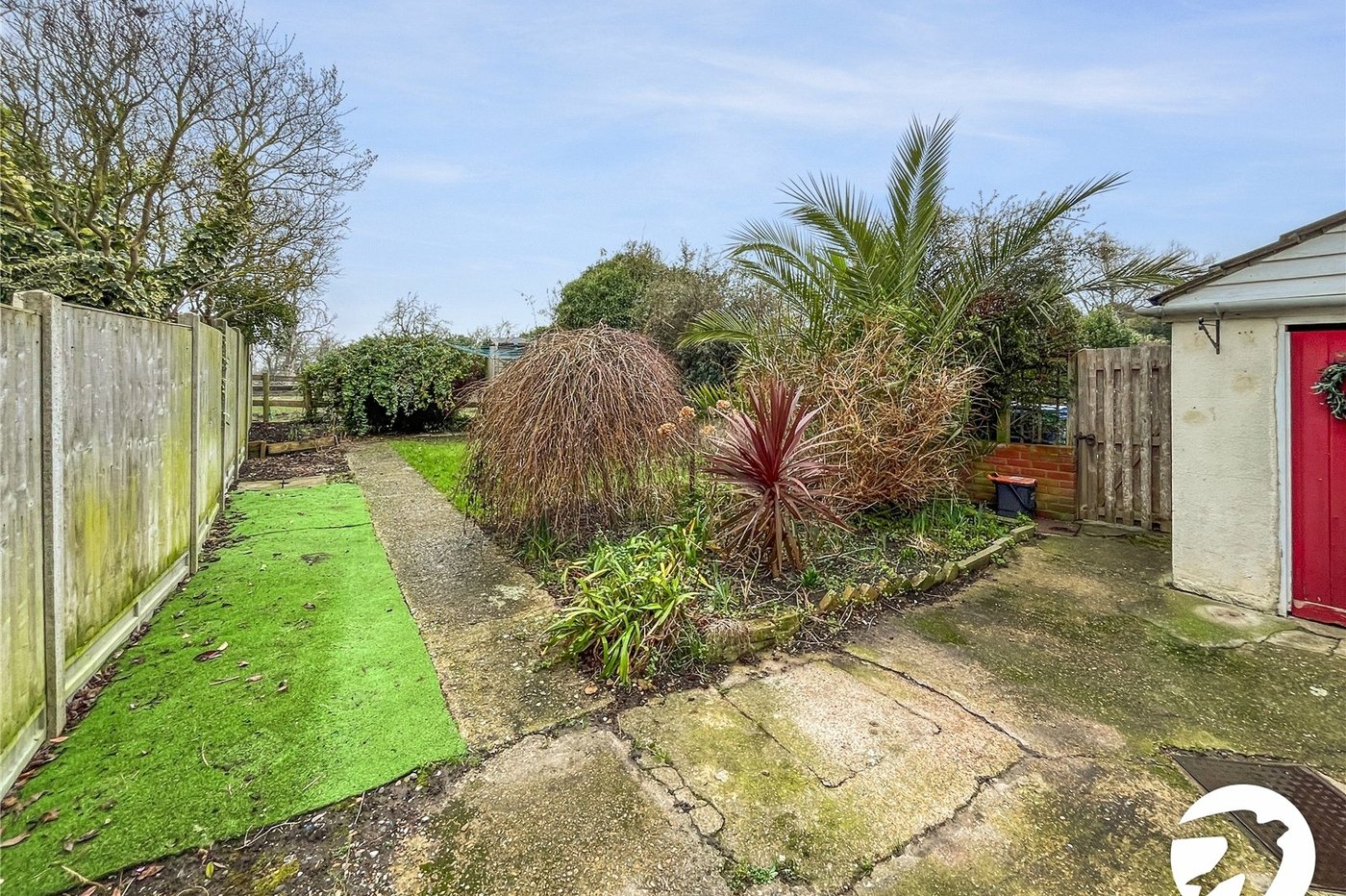 2 bedroom house for sale in Lynsted | Robinson Michael & Jackson