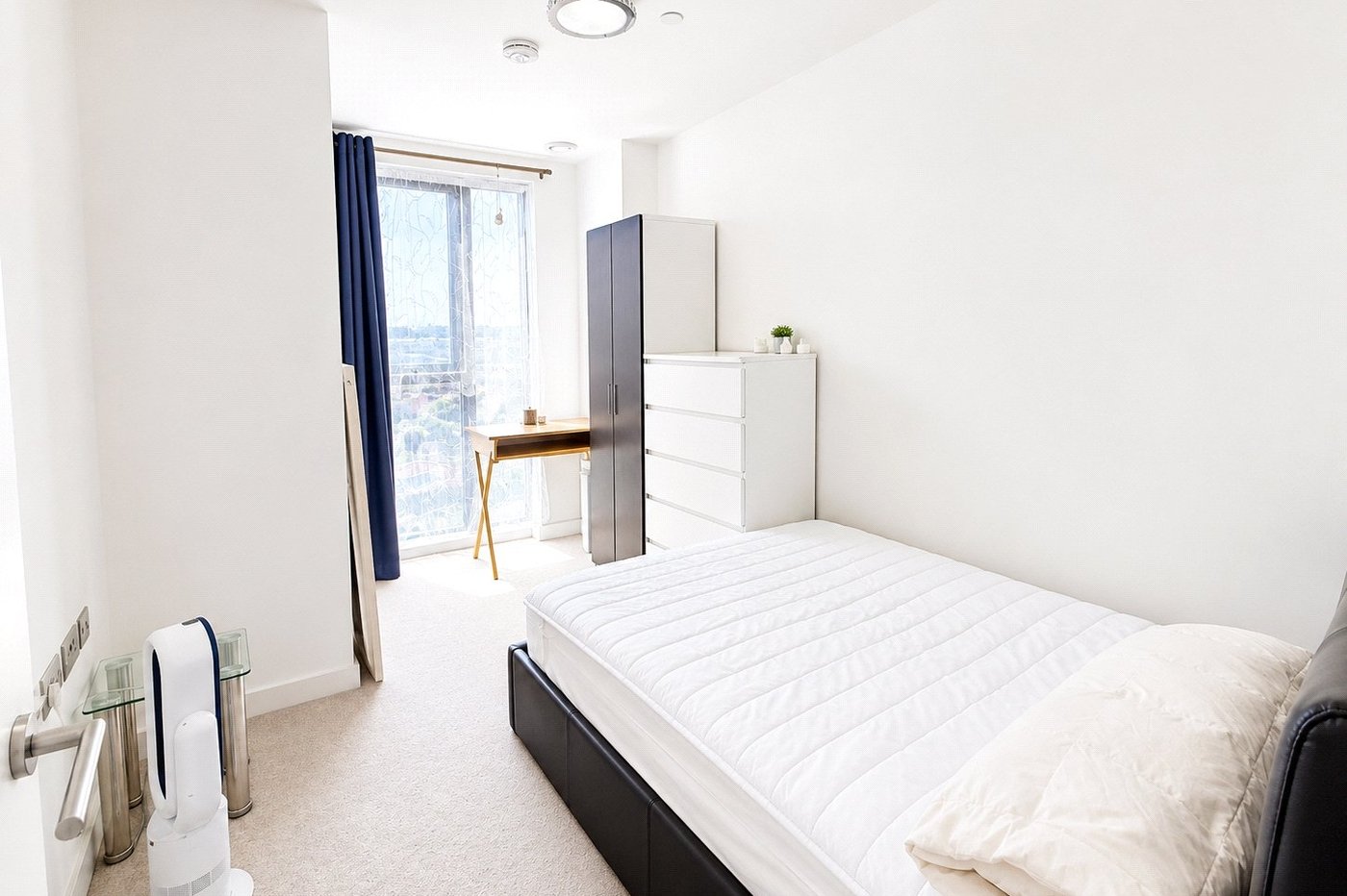2 bedroom property for sale in Larkwood Avenue | Robinson Jackson