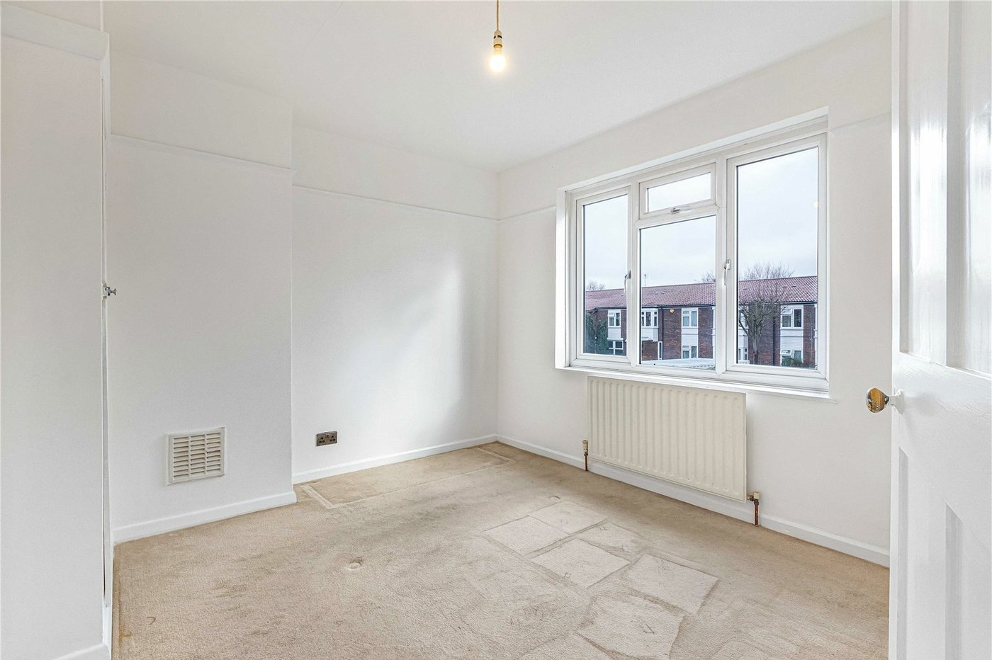 3 bedroom house for sale in Welling | Robinson Jackson