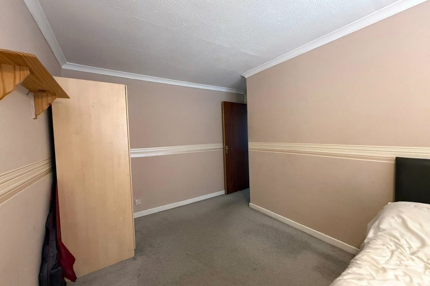 2 bedroom house for sale in Gravesend | Robinson Michael & Jackson