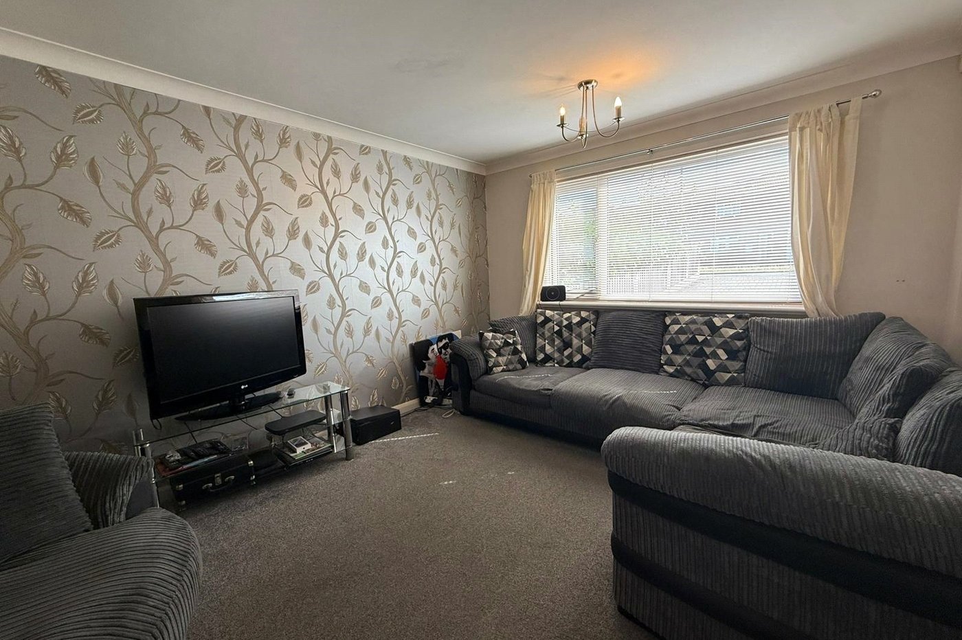 2 bedroom house for sale in Gravesend | Robinson Michael & Jackson