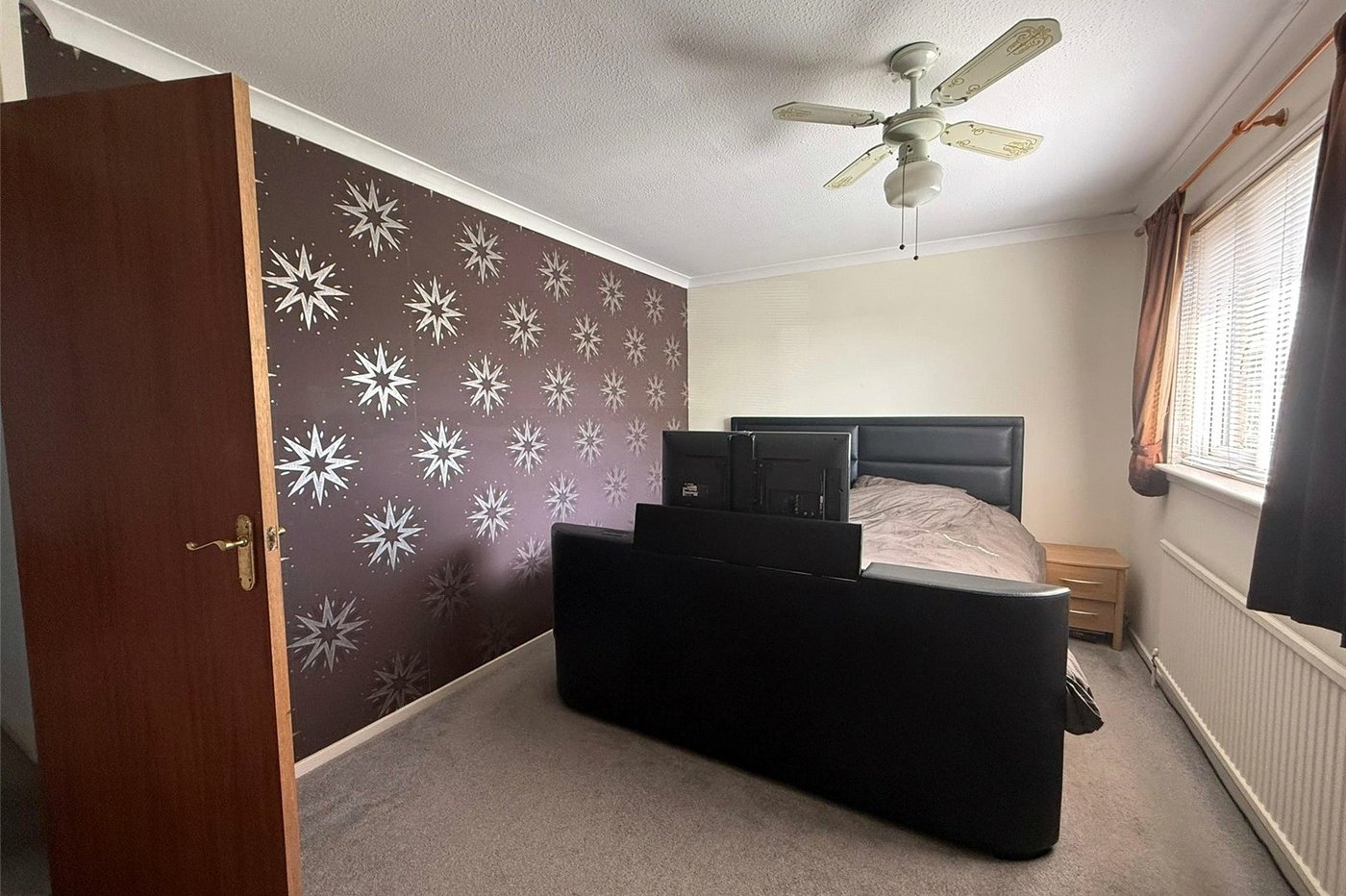 2 bedroom house for sale in Gravesend | Robinson Michael & Jackson