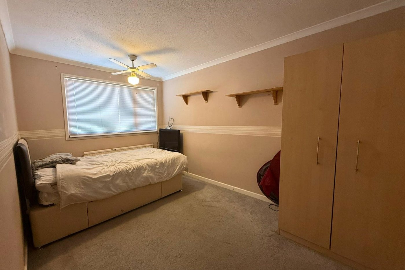 2 bedroom house for sale in Gravesend | Robinson Michael & Jackson