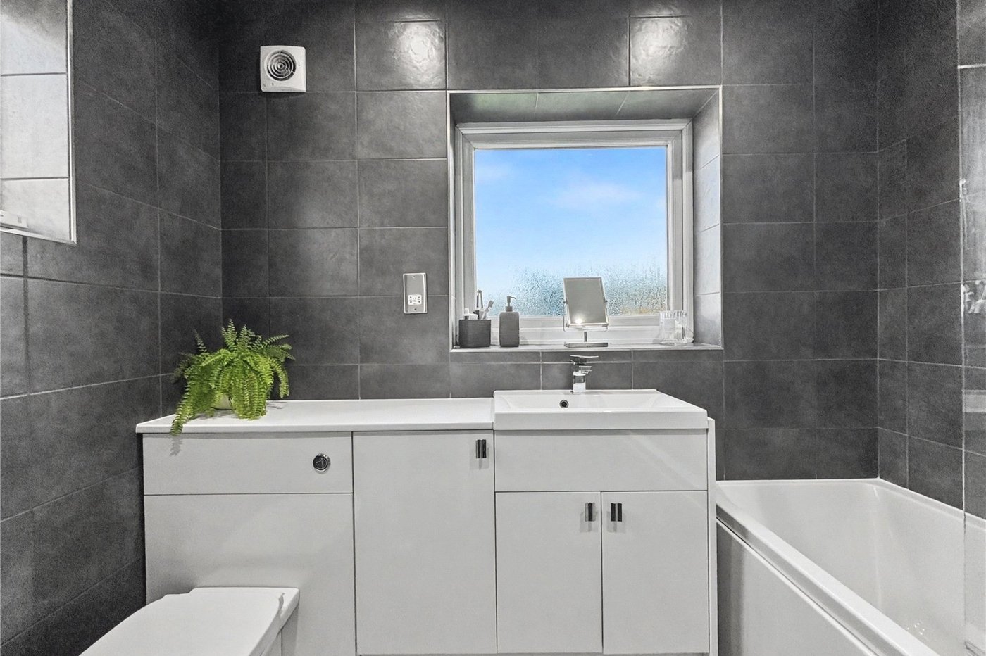 3 bedroom house for sale in Upchurch | Robinson Michael & Jackson