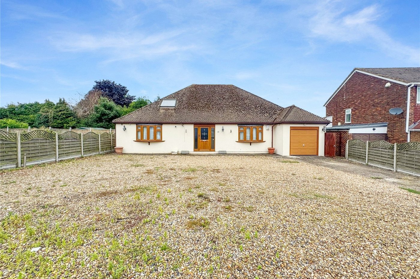 4 bedroom bungalow for sale in Upchurch | Robinson Michael & Jackson