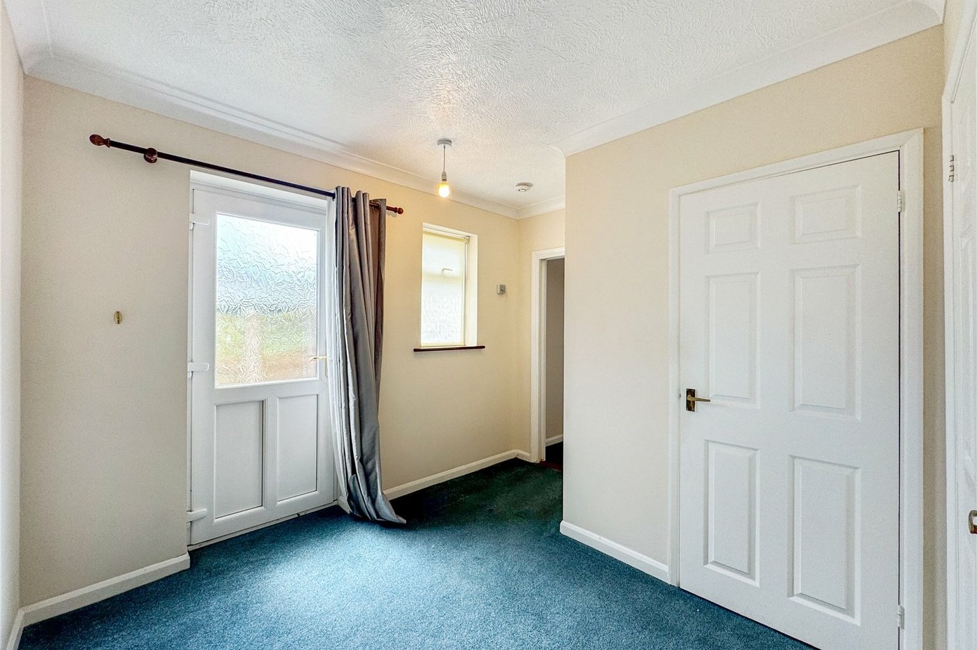 4 bedroom bungalow for sale in Upchurch | Robinson Michael & Jackson