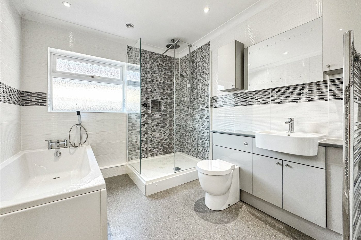 4 bedroom bungalow for sale in Upchurch | Robinson Michael & Jackson