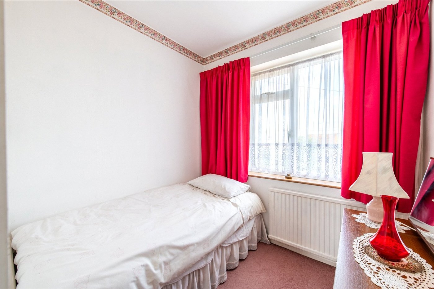3 bedroom house for sale in Chalk | Robinson Michael & Jackson