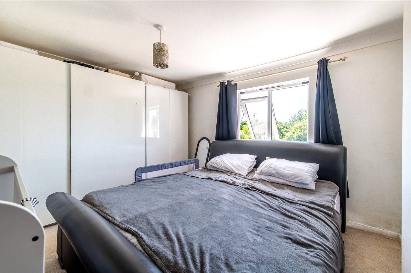 2 bedroom house for sale in Lower Higham | Robinson Michael & Jackson