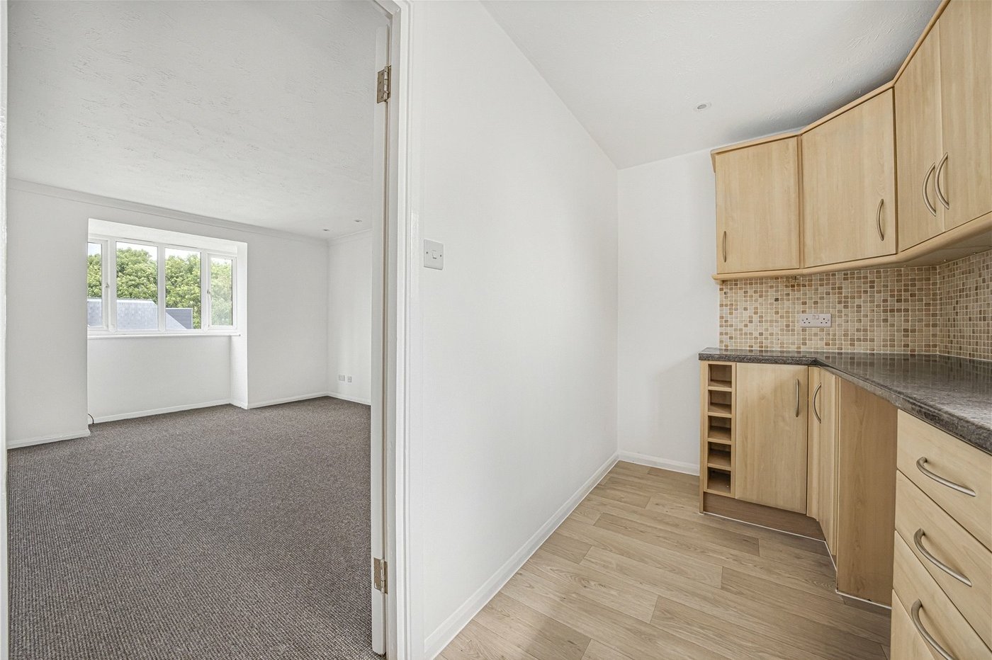 2 bedroom property for sale in Welling | Robinson Jackson