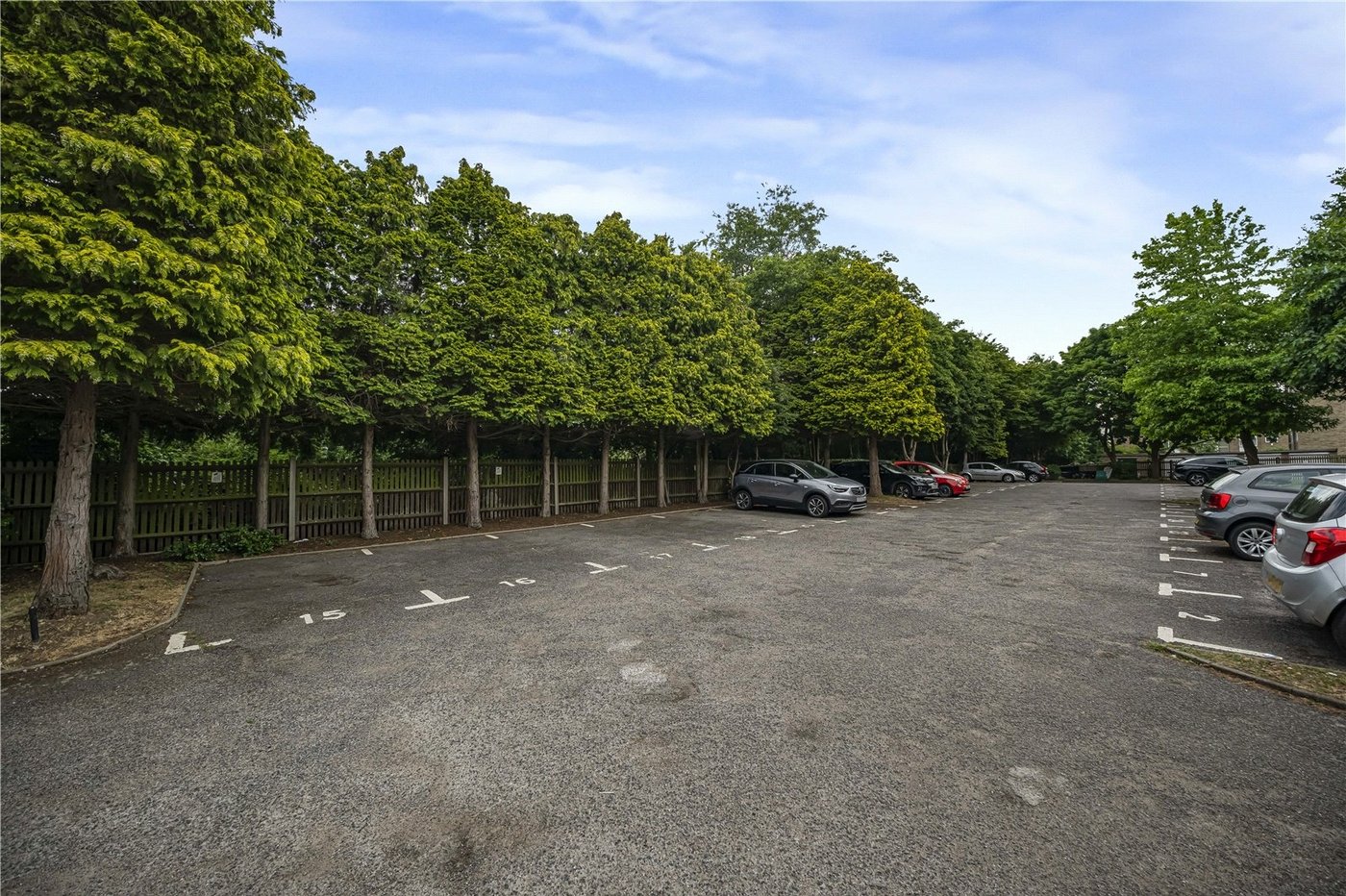 2 bedroom property for sale in Welling | Robinson Jackson