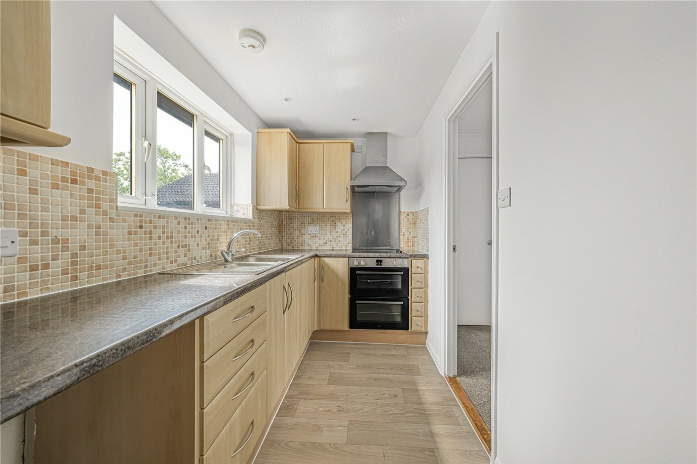 2 bedroom property for sale in Welling | Robinson Jackson