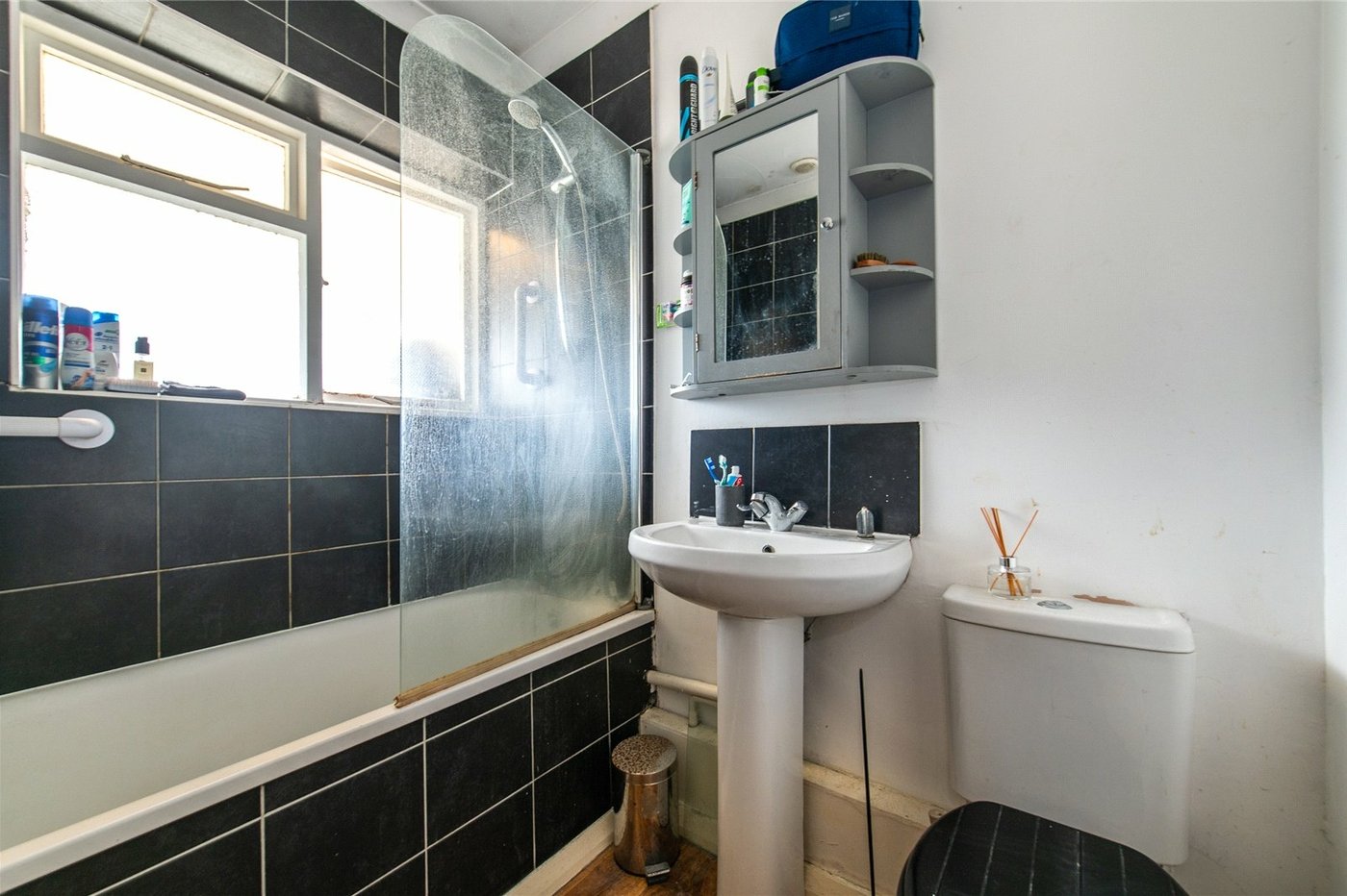 1 bedroom bungalow for sale in Gravesend | Robinson Michael & Jackson