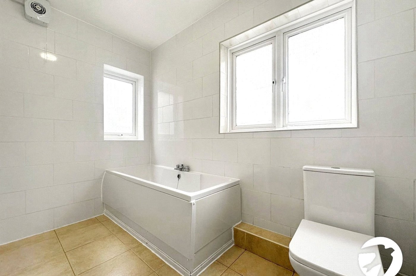 3 bedroom house for sale in London | Robinson Jackson