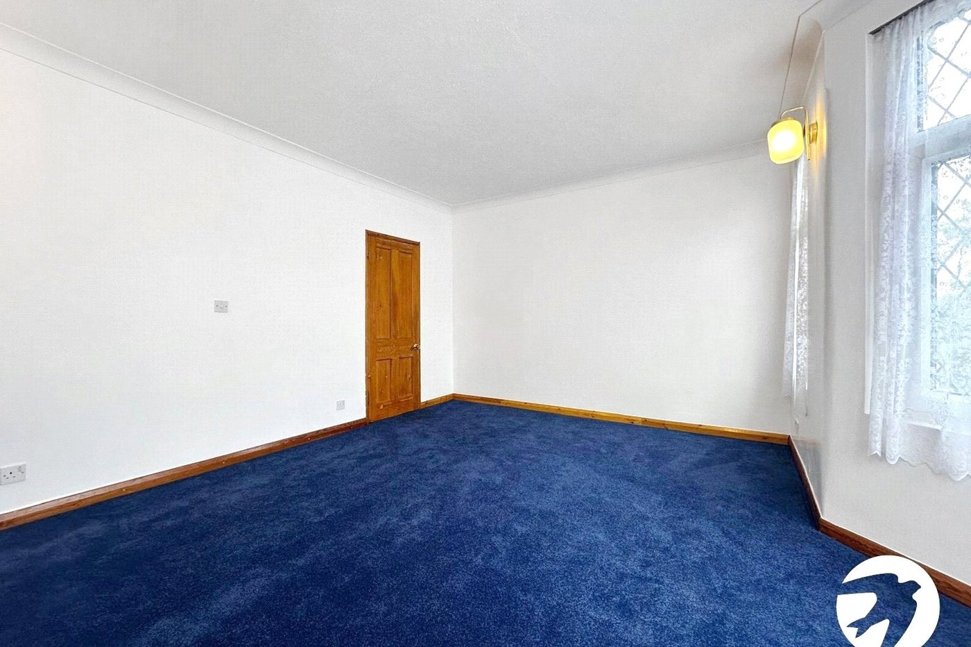 3 bedroom house for sale in London | Robinson Jackson