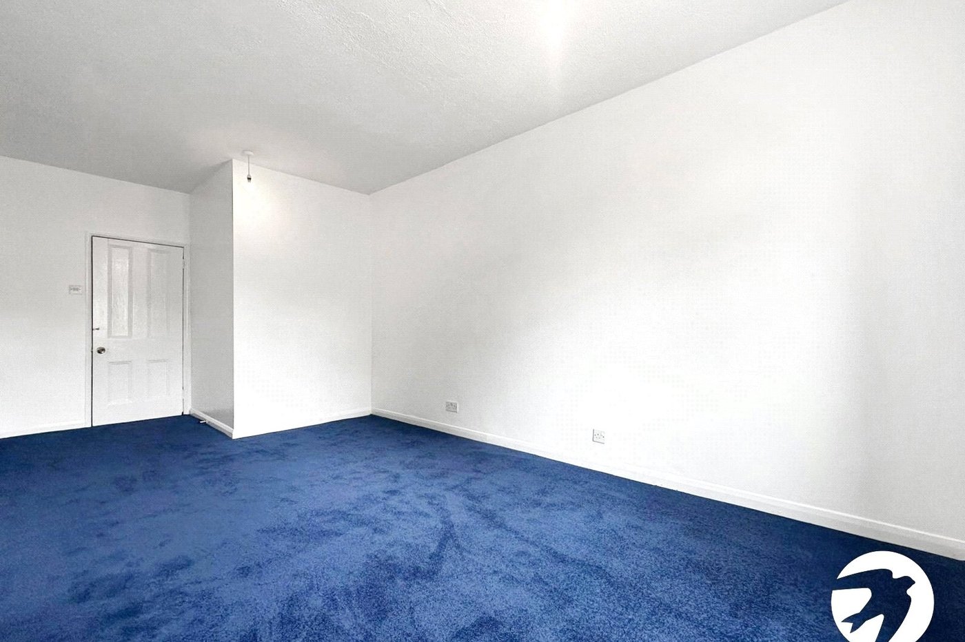3 bedroom house for sale in London | Robinson Jackson