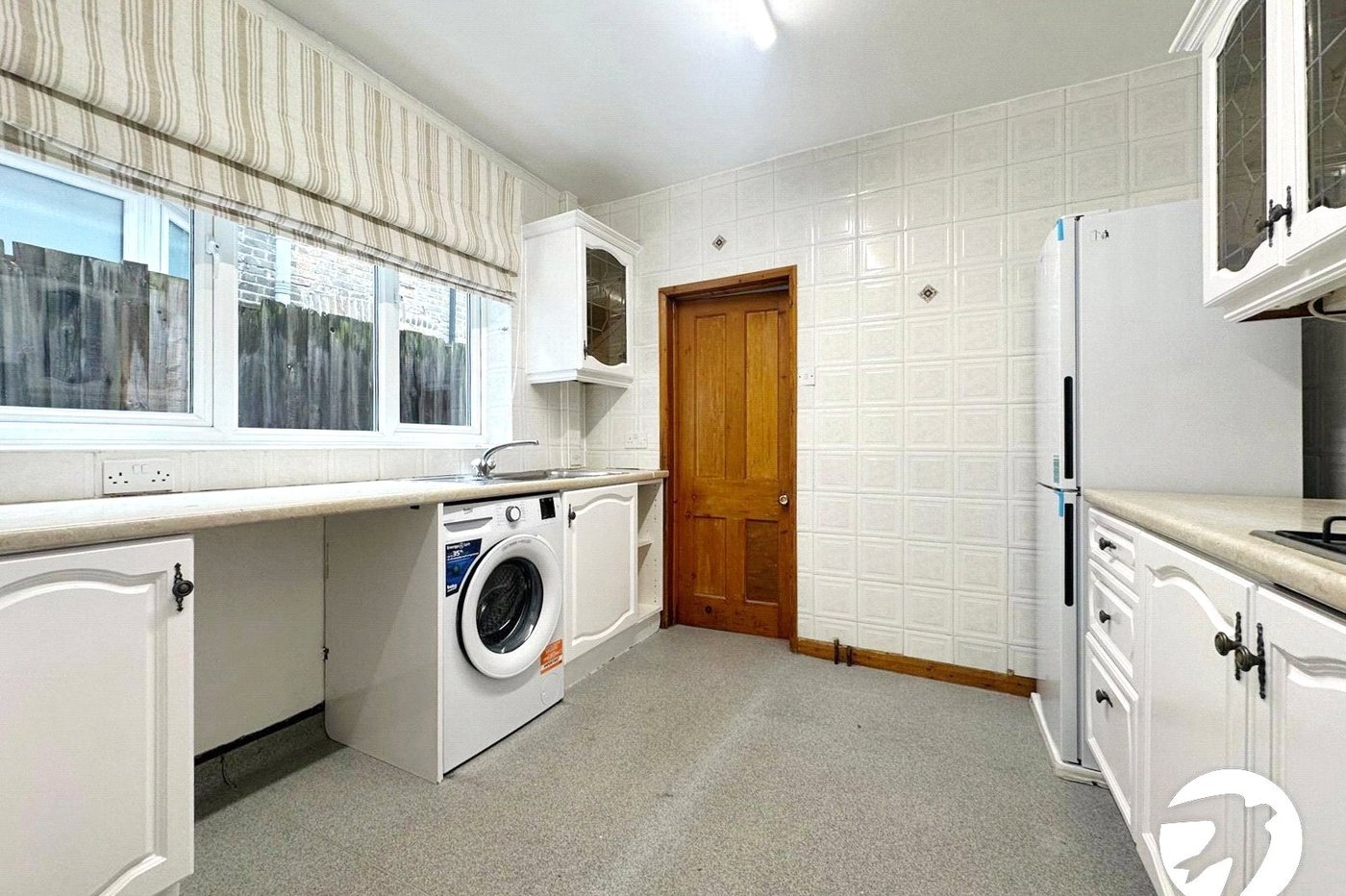 3 bedroom house for sale in London | Robinson Jackson