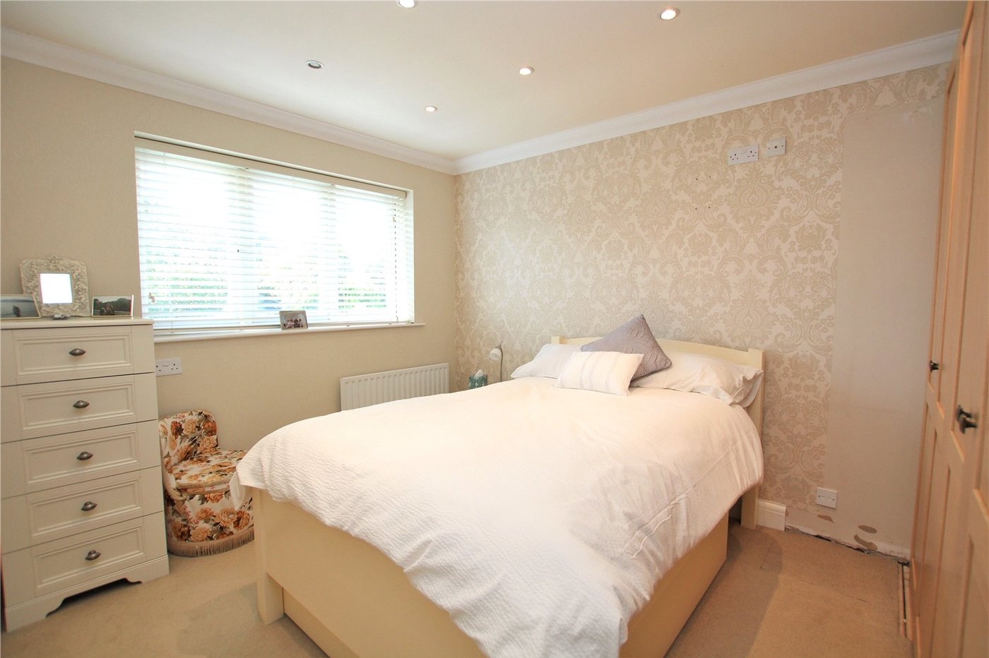 3 bedroom house for sale in New Eltham | Robinson Jackson