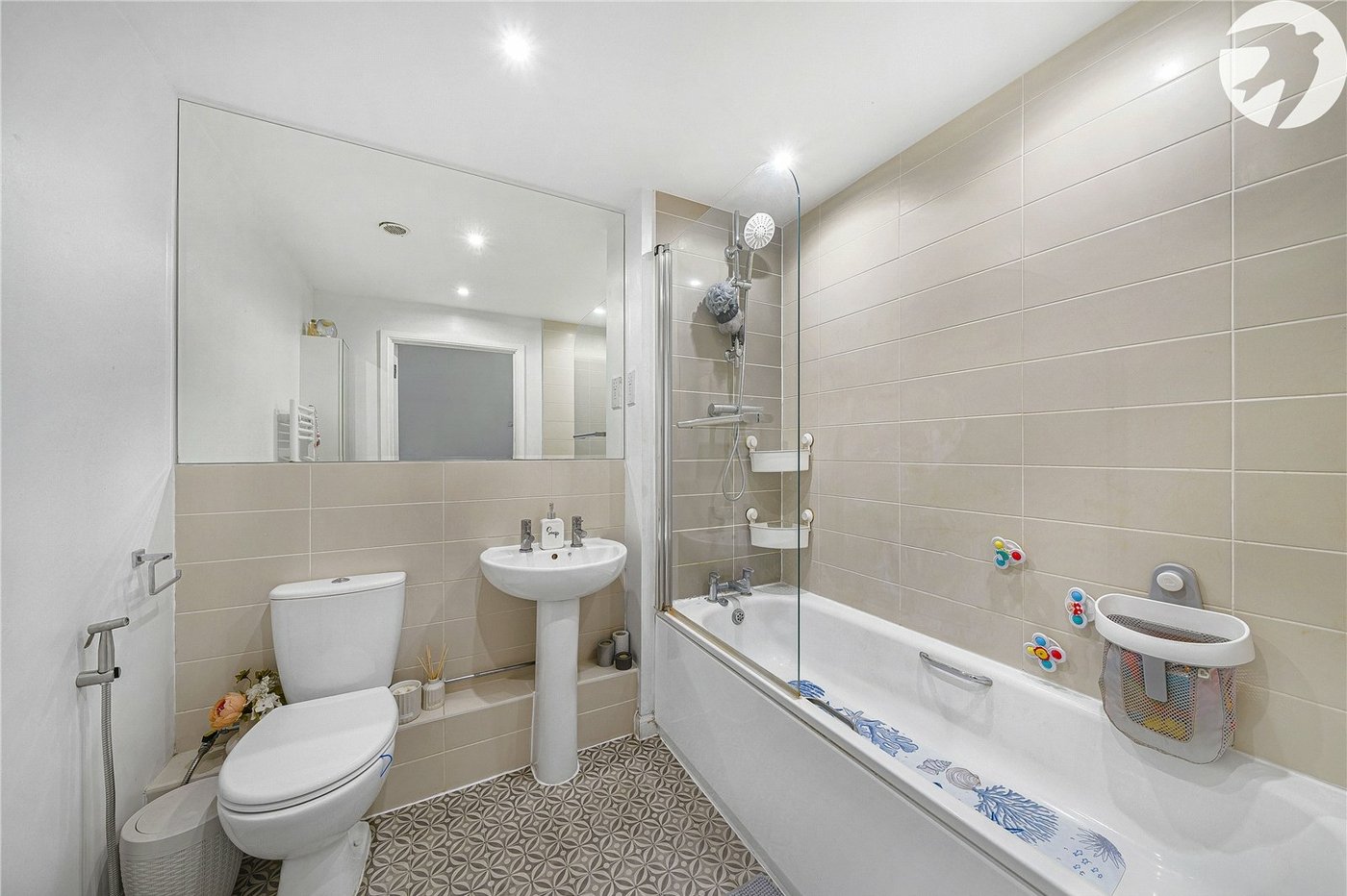 2 bedroom property to rent in Dartford | Robinson Jackson