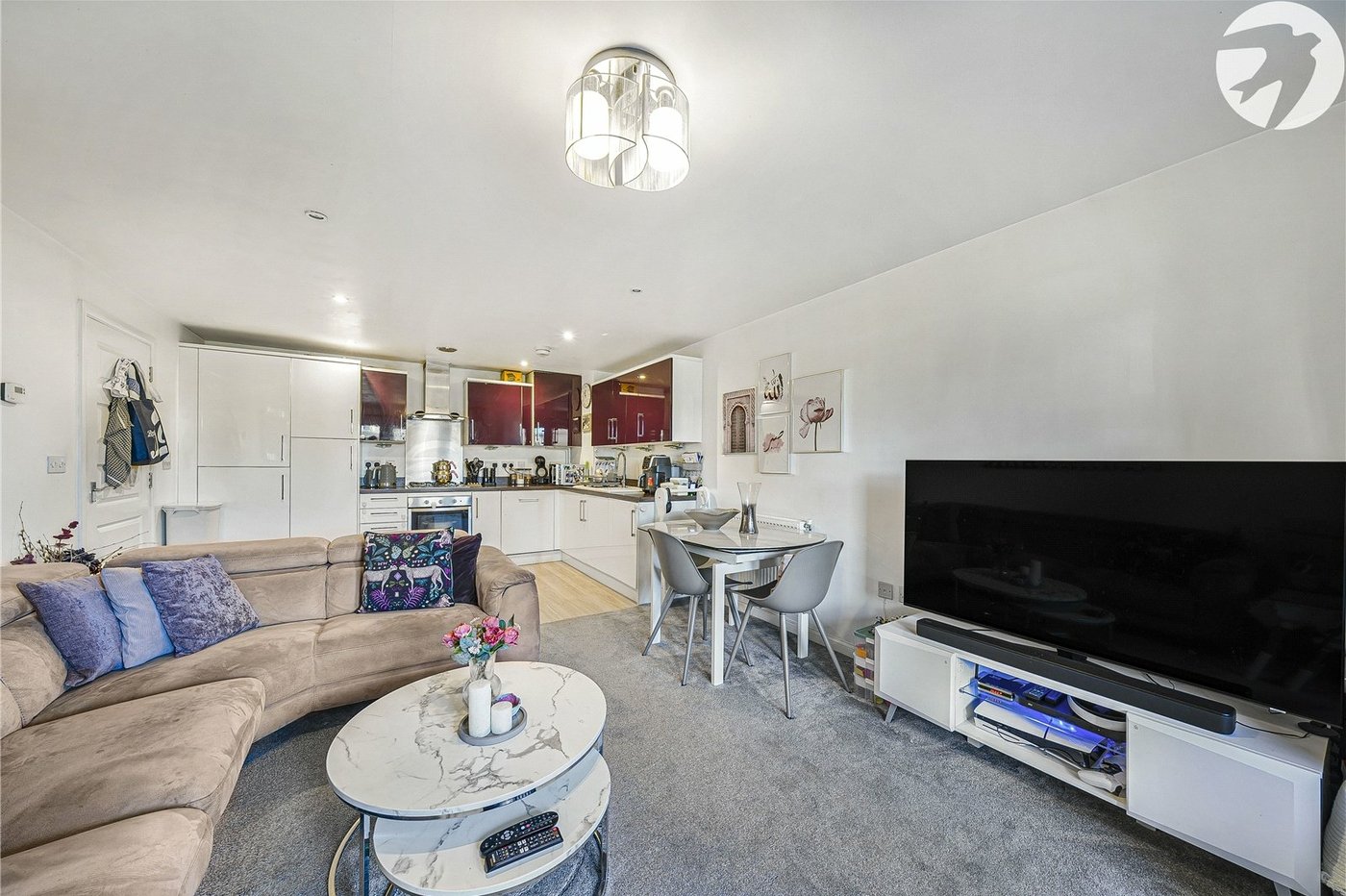 2 bedroom property to rent in Dartford | Robinson Jackson