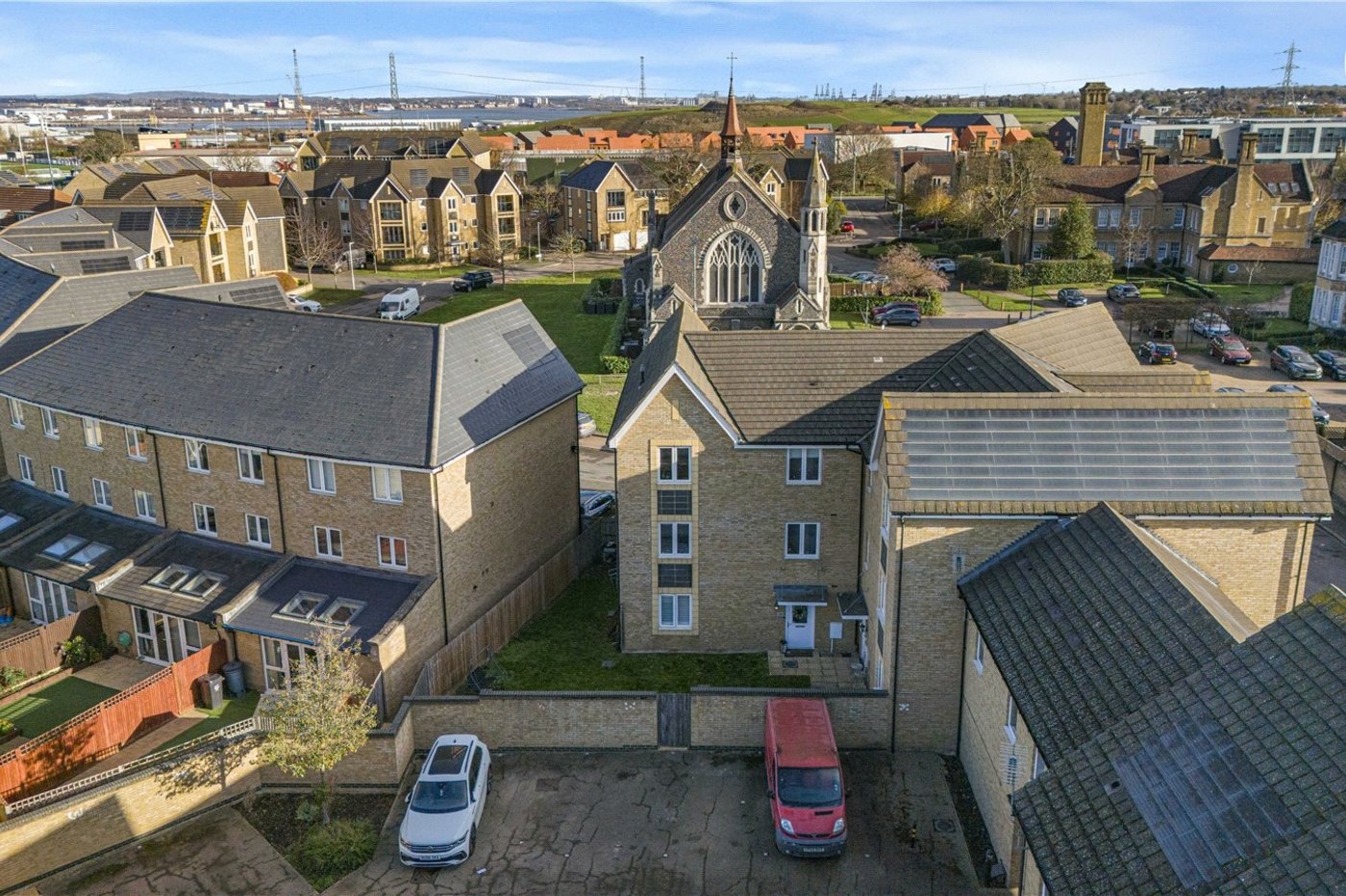 2 bedroom property to rent in Dartford | Robinson Jackson