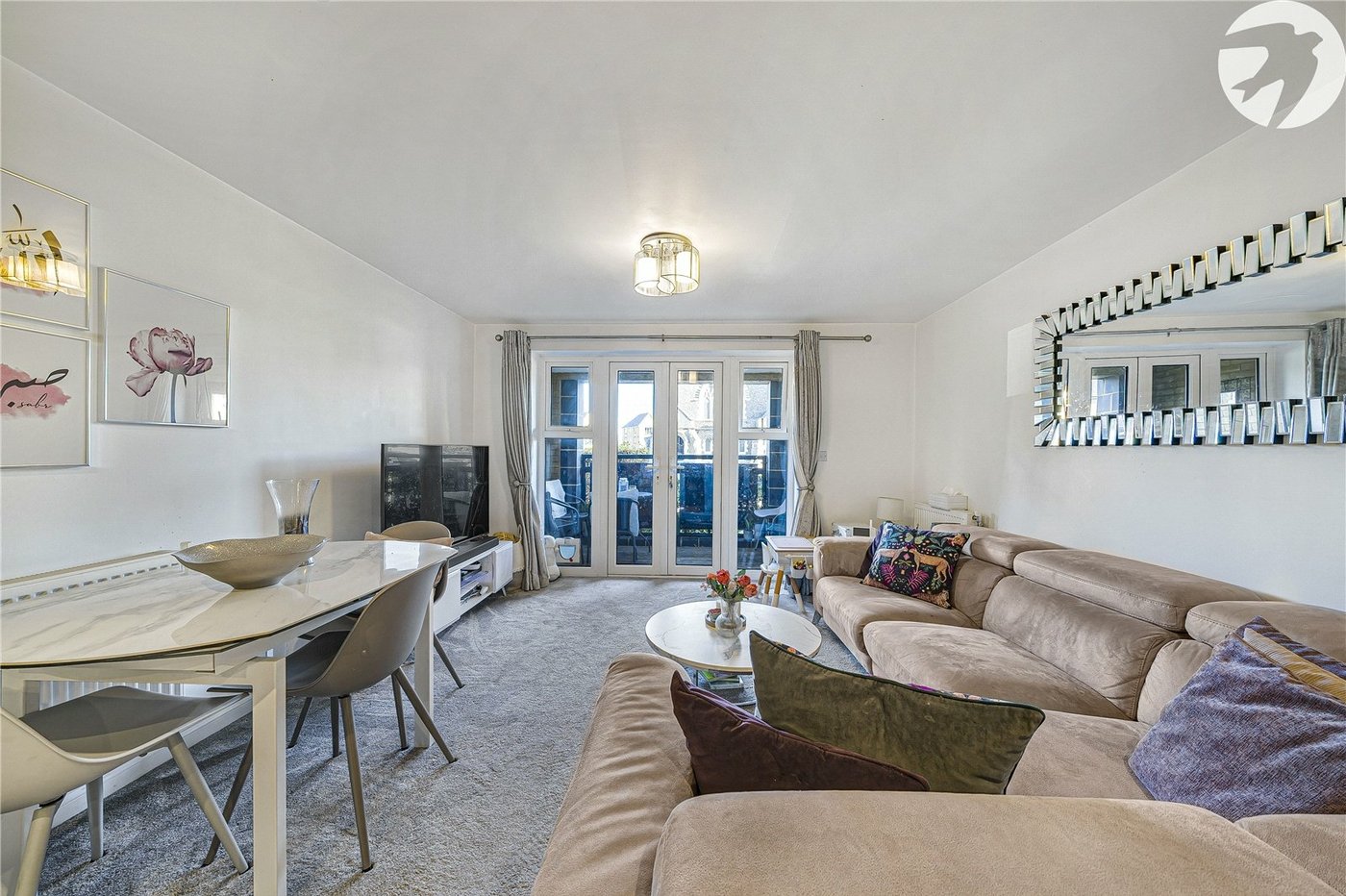 2 bedroom property to rent in Dartford | Robinson Jackson