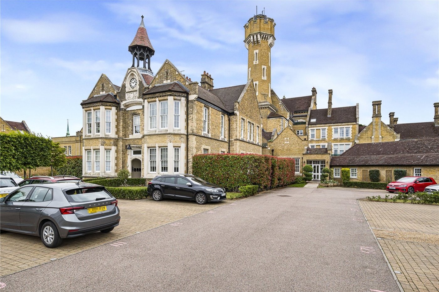 3 bedroom property for sale in Dartford | Robinson Jackson