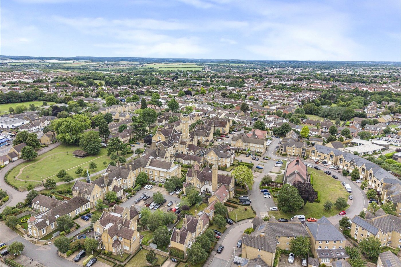 3 bedroom property for sale in Dartford | Robinson Jackson