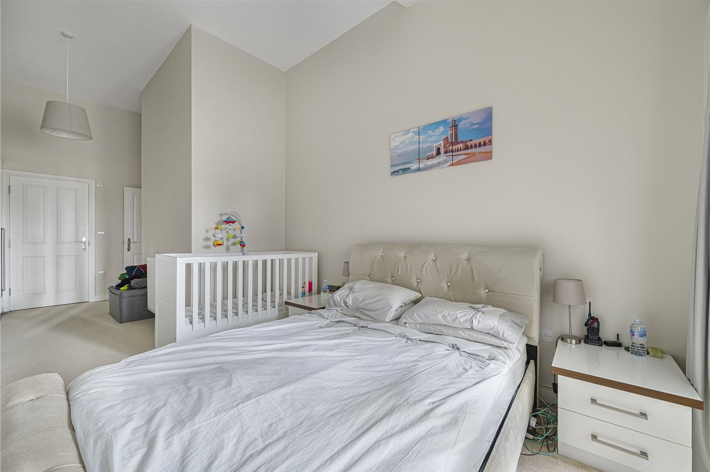3 bedroom property for sale in Dartford | Robinson Jackson